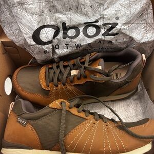 Women’s Low-Profile Outdoor Shoes in Brown